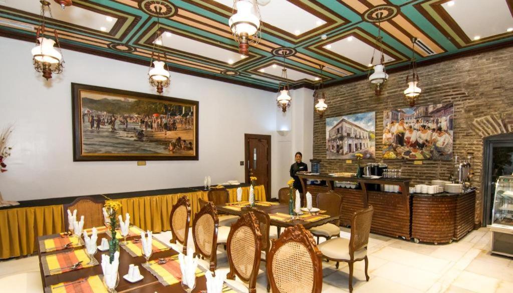 Hotel Luna Vigan Exteriör bild